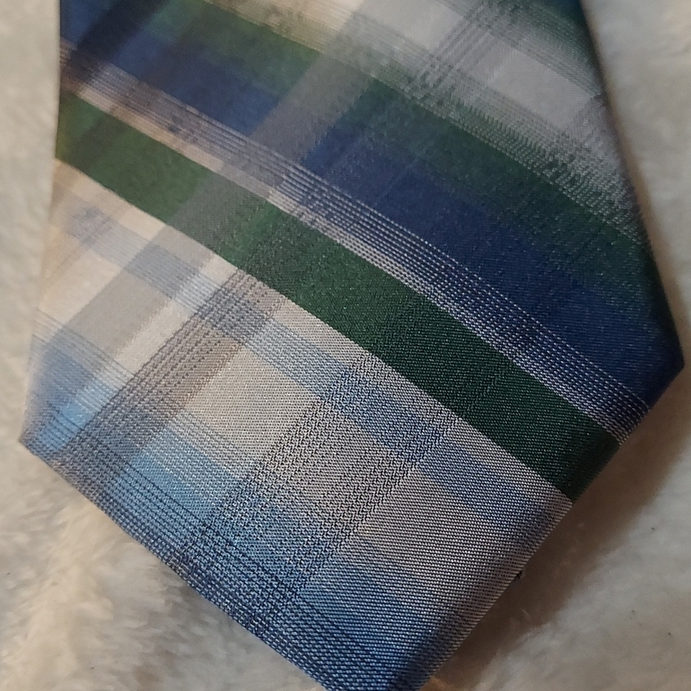VAN Heusen Men's Silk Tie - Picture 2 of 5
